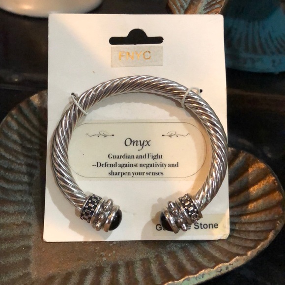 FNYC Onyx Stone Bracelet - Picture 1 of 2